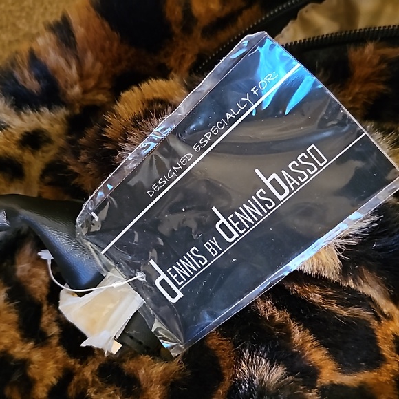 Dennis Basso Leopard Print Faux Fur Overnighter Bag with Over Bag NWT - Picture 2 of 7